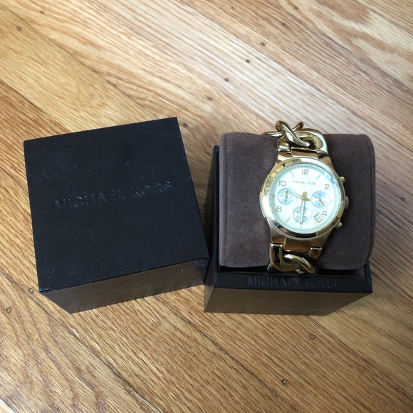 Michael Kors Women’s Gold Chain Link Watch - Picture 1 of 4